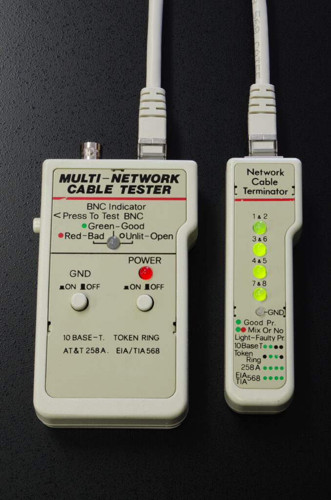 Network_cable_tester_IMGP1639_smial_wp